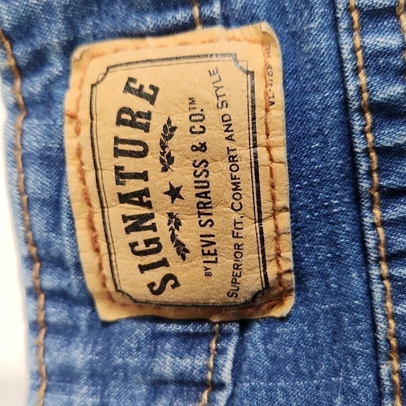 Levi's Mid Rise Boot Cut Jeans Size 24 - Picture 3 of 4